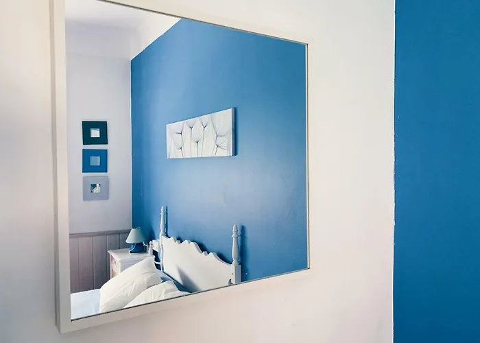 Konukevi Hostal Portbou
