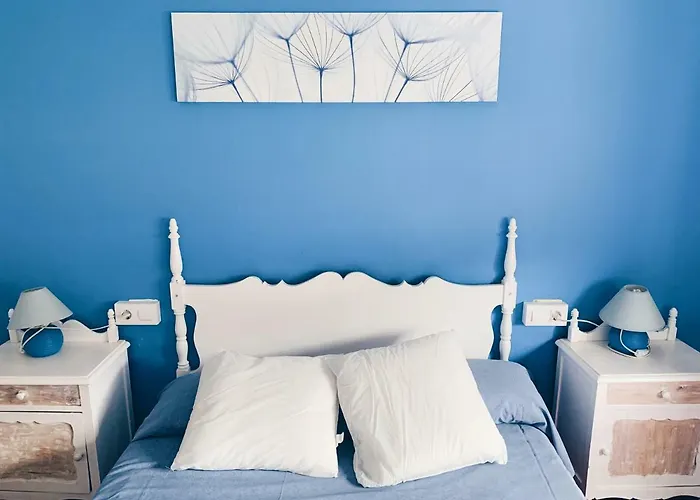 Hostal Portbou Konukevi 5*