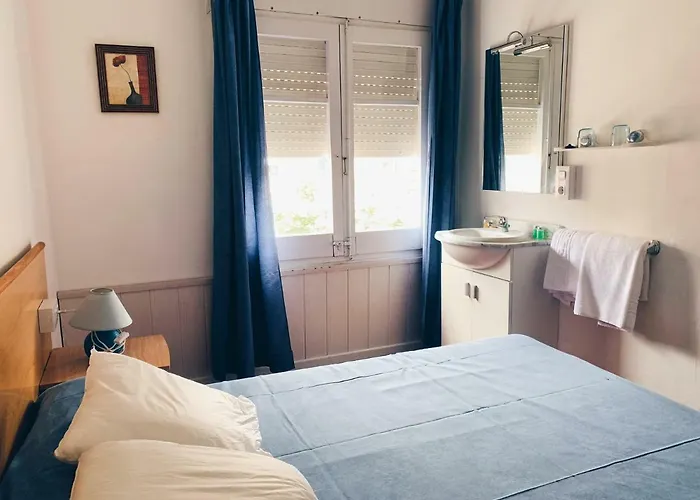 Hostal Portbou