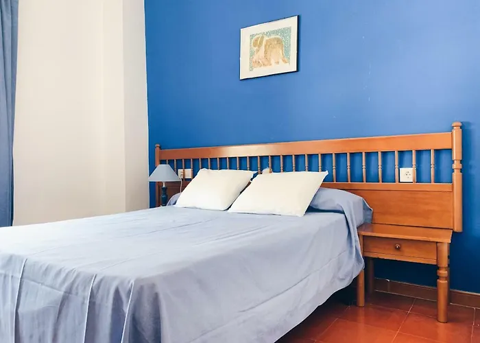 Konukevi Hostal Portbou