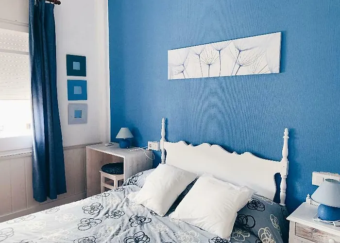 Hostal Portbou 5*
