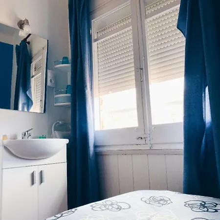 Hostal Portbou