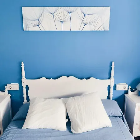 Hostal Portbou Vendégház 5*