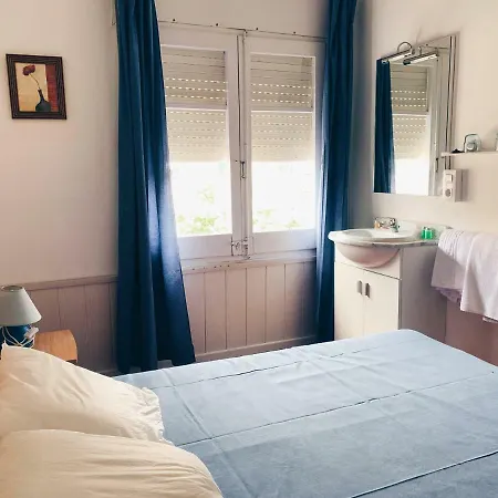 Hostal Portbou