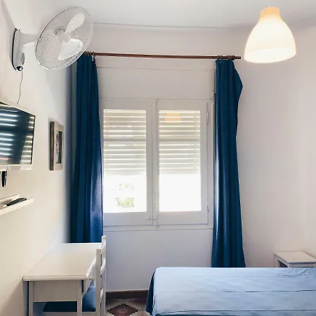 Gasthuis Hostal Portbou