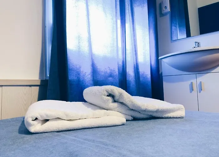 Hostal Portbou Affittacamere 5*