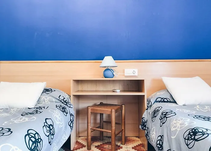 Hostal Portbou 5*